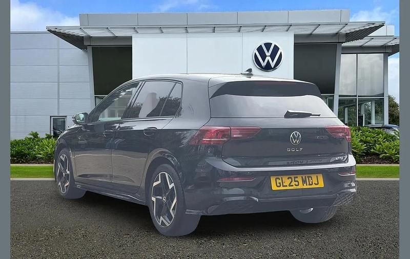Used VW Golf VIII R-line 147 HP (108 kW) 2025 Black Hatchback
