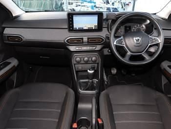 Usado Dacia Sandero Comfort 100 HP (73 kW) 2021 Preto Citadino