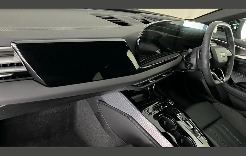 Used Audi A5 S-Line 200 HP (147 kW) 2025 Black Estate