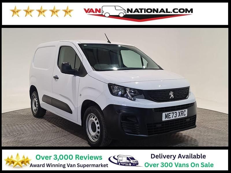 White Used 2024 Peugeot Partner Premium MPV | £13,490 (Fair price) - Image 1/3