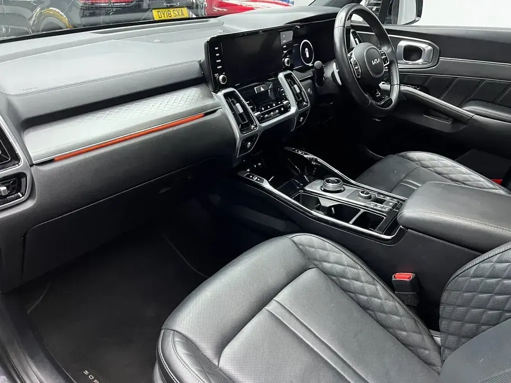 Used Kia Sorento 201 HP (147 kW) 2023 Grey SUV