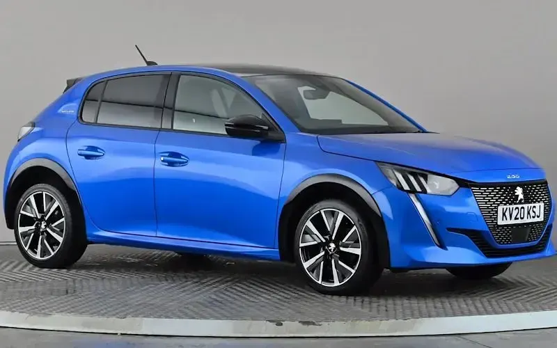 Begagnad Peugeot 208 GT-line 102 HK (75 kW) 2020 Halvkombi