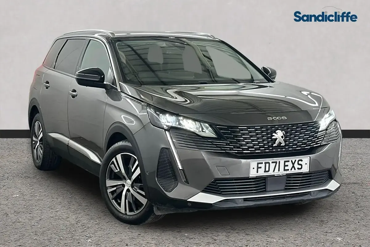 Used Peugeot 5008 Allure 131 HP (96 kW) 2024 SUV