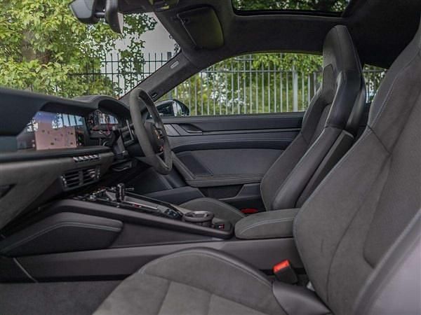 Used Porsche 911 534 HP (392 kW) 2025 Green Coupe