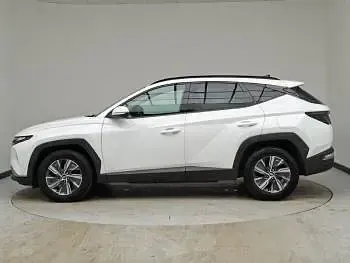 Used Hyundai Tucson SE 150 HP (110 kW) 2021 White SUV