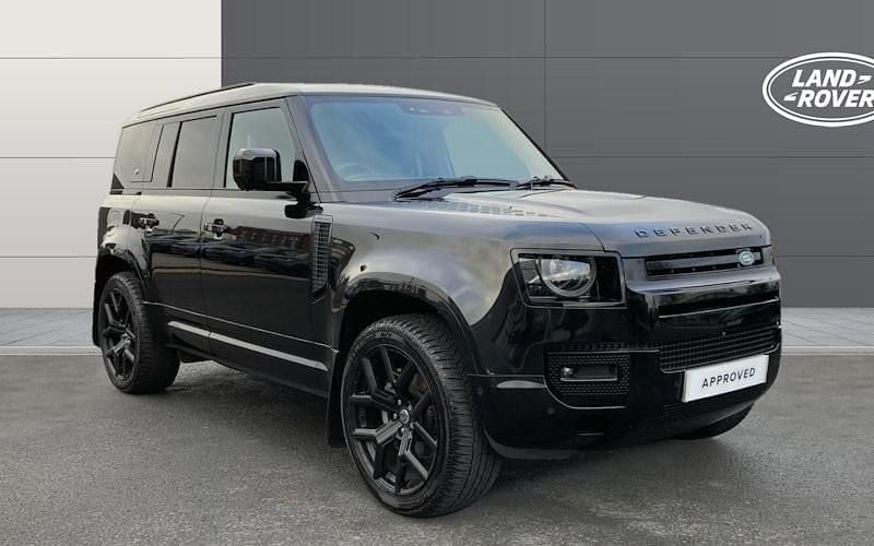 Used 2024 Land Rover Defender HSE Dynamic Estate | £65,380 (A bit pricey) - Image 1/4