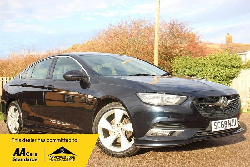 Blue Used 2019 Vauxhall Insignia SRi Hatchback | £8,990 (Fair price) - Image 1/3