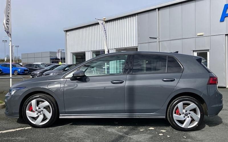 Used VW Golf VIII GTE 245 HP (180 kW) 2024 Hatchback