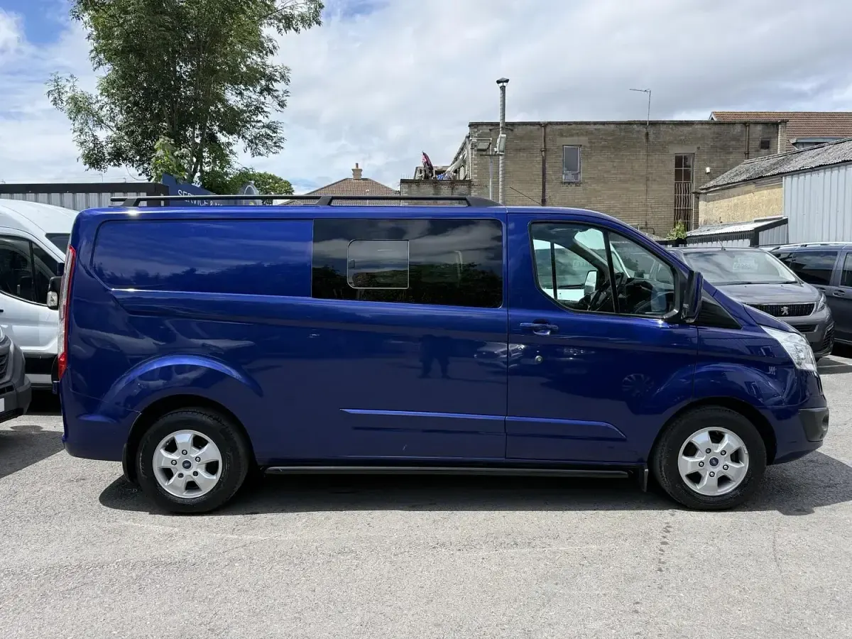 Used Ford Transit Custom Limited 170 HP (125 kW) 2017 Blue Van