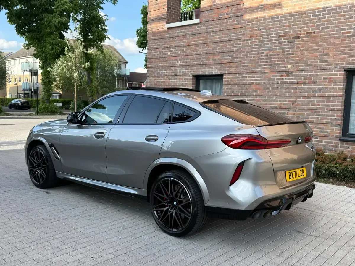 Begagnad BMW X6 M Competition Edition 2021 Grå SUV