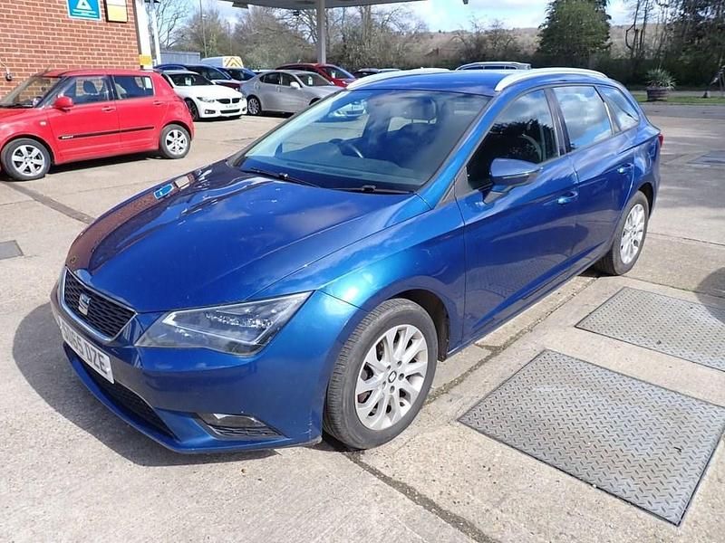 Used Seat Leon Sport 110 HP (80 kW) 2015 Blue Estate