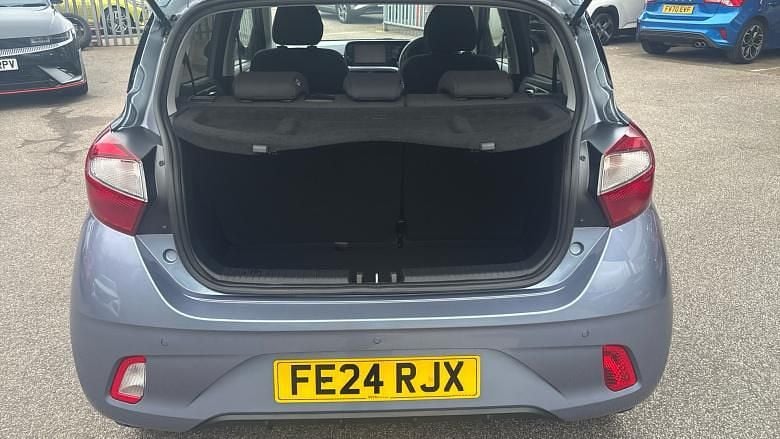 Used Hyundai i10 Premium 84 HP (61 kW) 2023 Blue Hatchback