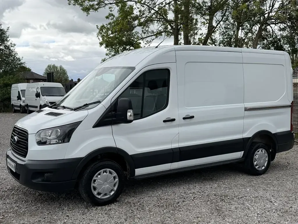 Usado Ford Transit 130 CV (95 kW) 2018 Blanco Van