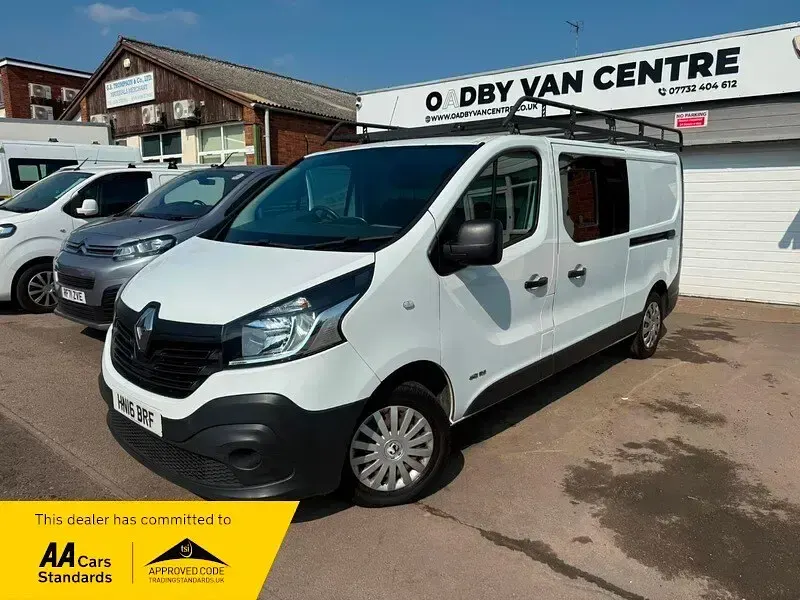 Used Renault Trafic Business 2016 White MPV