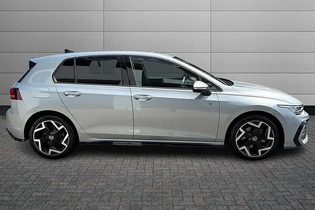 Used VW Golf VIII 150 HP (110 kW) 2025