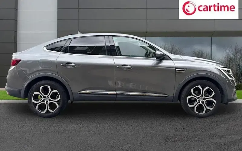 Used Renault Arkana Version S 143 HP (105 kW) 2022 SUV