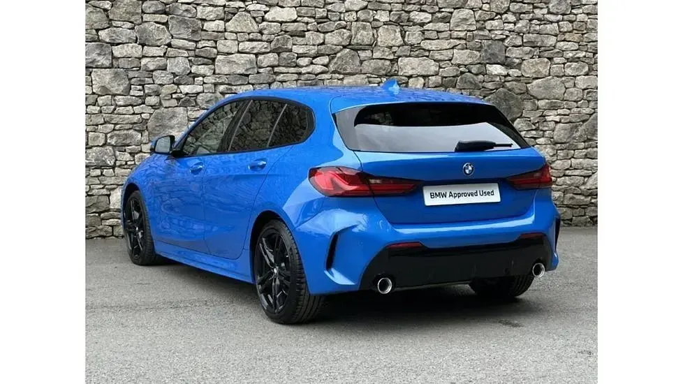 Used BMW 118 M Sport 148 HP (108 kW) 2020 Blue Hatchback