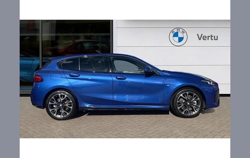 Used BMW 123 M Sport 200 HP (147 kW) 2025 Blue Hatchback