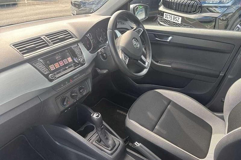 Image 2/4
