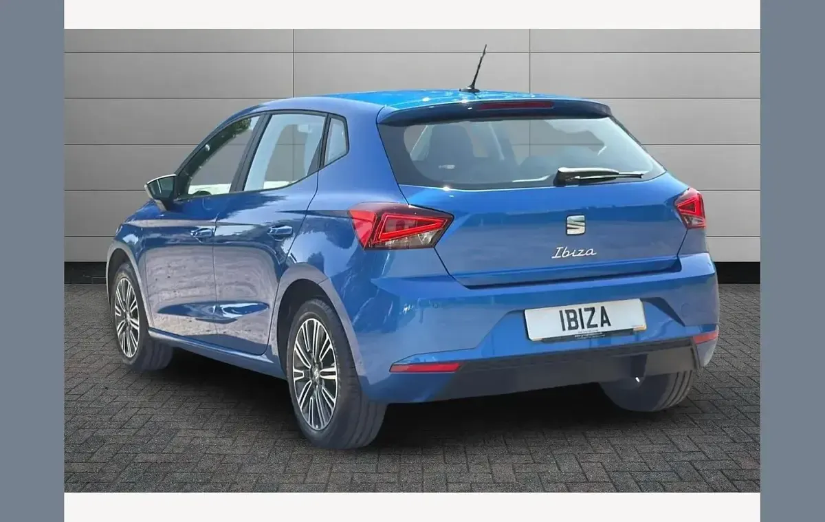 Used Seat Ibiza SE Technology 95 HP (69 kW) 2025 Blue Hatchback