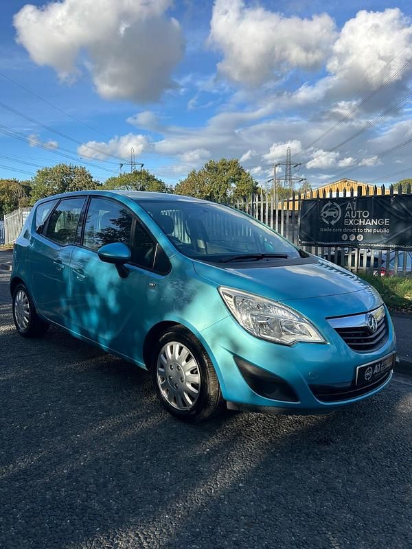 Blue Used 2010 Vauxhall Meriva MPV | £1,495 (Good price) - Image 1/4
