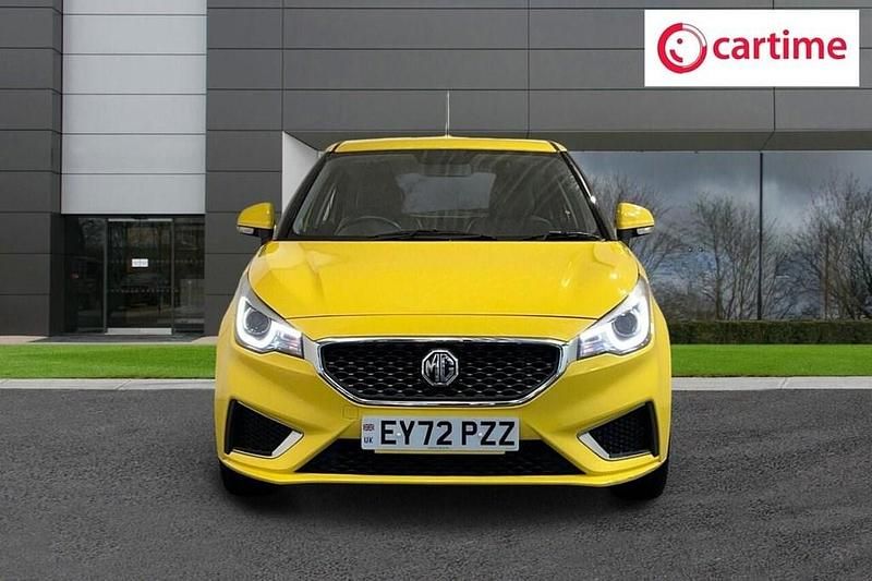 Used MG MG3 Exclusive 106 HP (77 kW) 2022 Yellow Hatchback