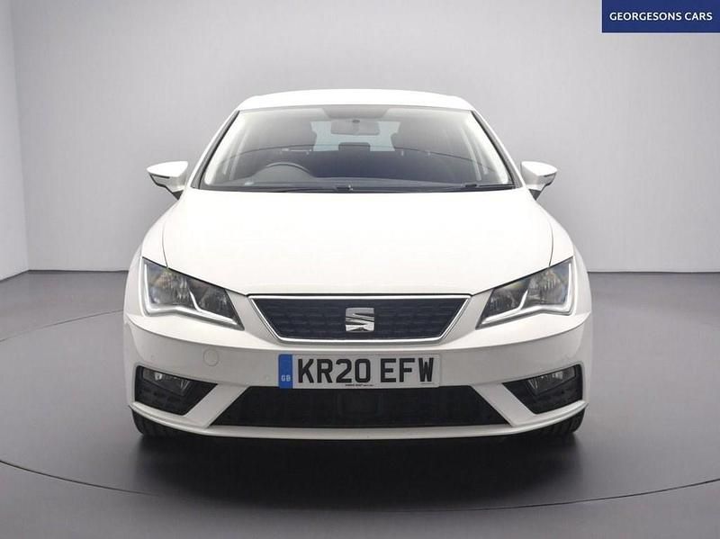 Used Seat Leon SE Dynamic 115 HP (84 kW) 2020 White Hatchback