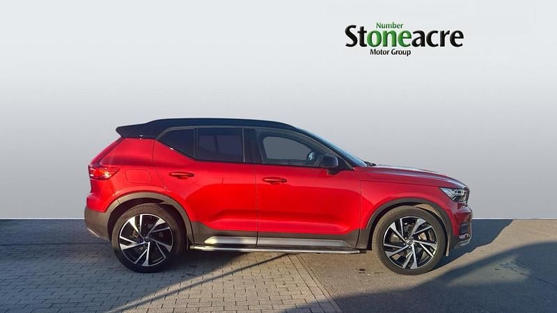Used Volvo XC40 R-Design Pro 2021 Red SUV