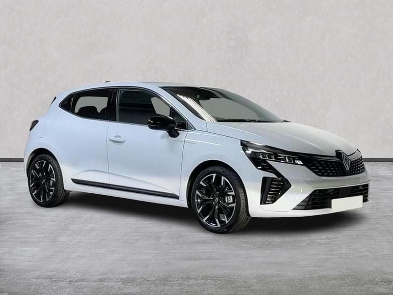 New Renault Clio V Techno 2025 White Hatchback
