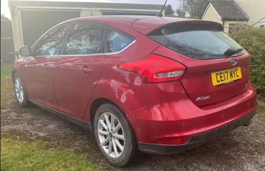 Used Ford Focus Titanium 150 HP (110 kW) 2017 Red Hatchback
