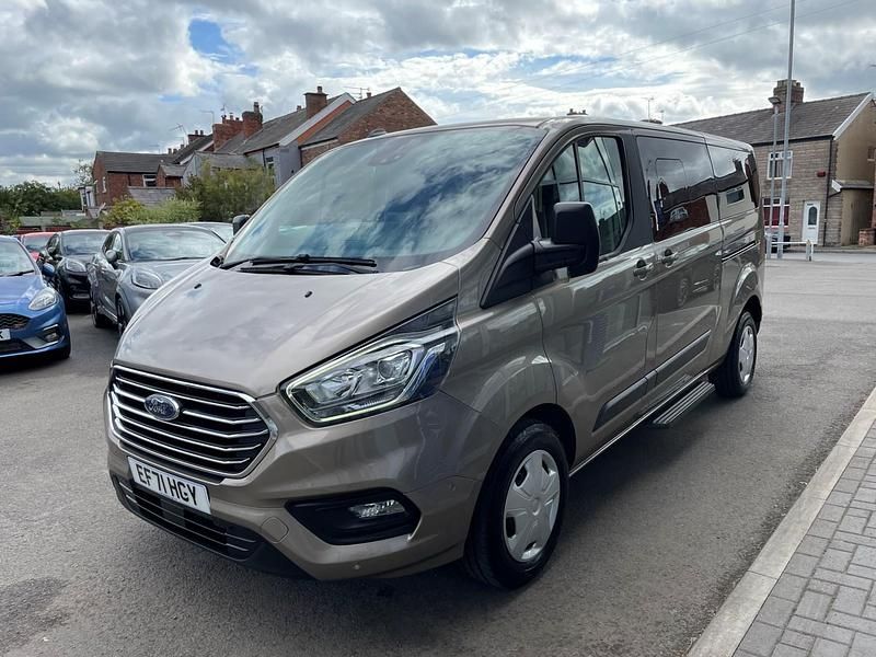 Used Ford Tourneo 105 HP (77 kW) 2022 Silver MPV