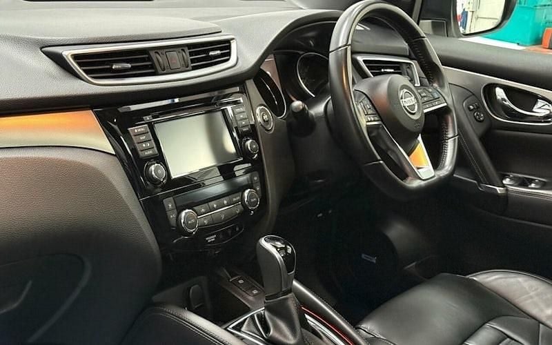 Used Nissan Qashqai S 160 HP (117 kW) 2019 White SUV