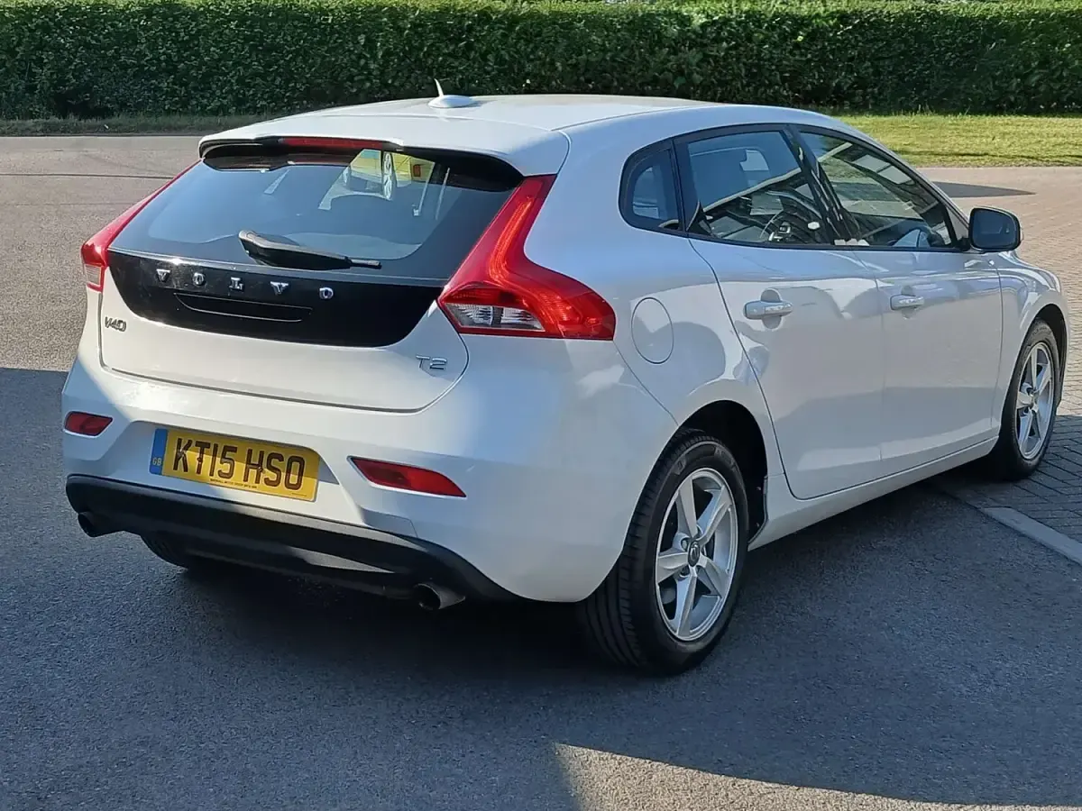 Usado Volvo V40 2015 Branco Citadino