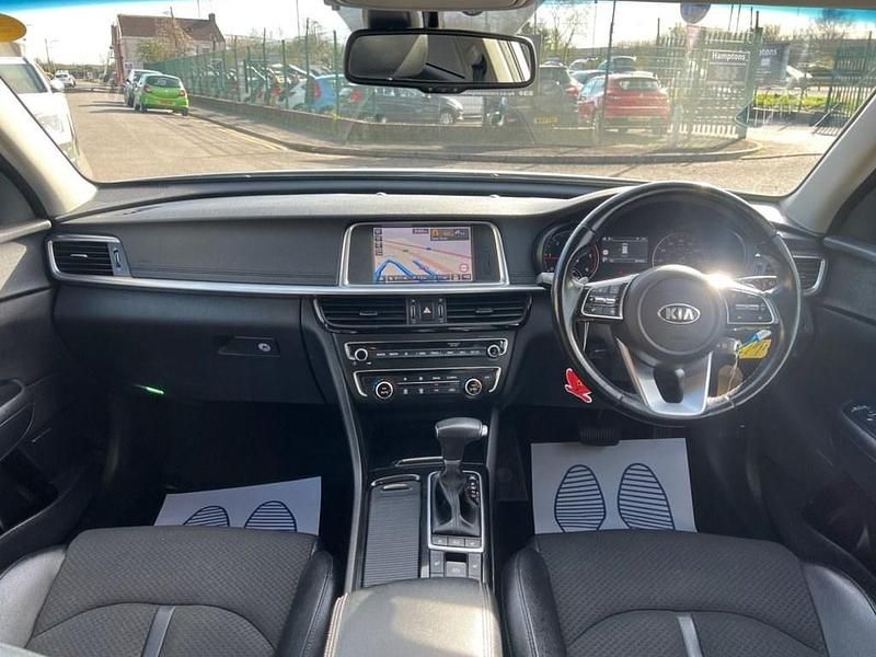 Second-hand Kia Optima 134 CP (98 kW) 2019 Argintiu Break