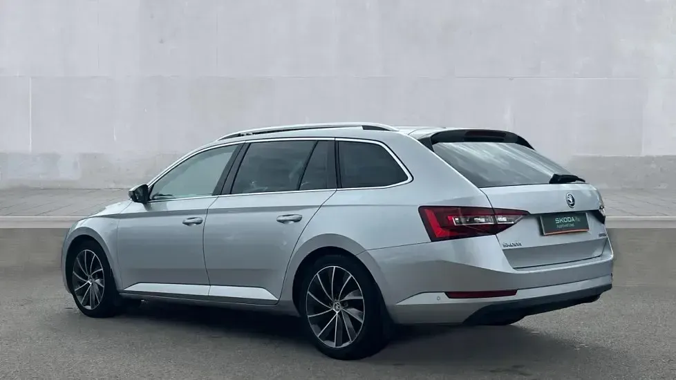 Used Skoda Superb 280 HP (205 kW) 2016 Silver Estate