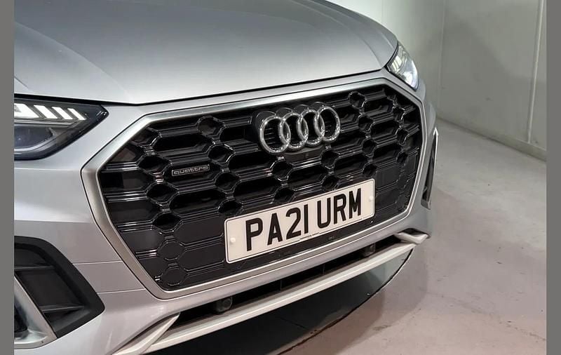 Used Audi Q5 S-Line 261 HP (191 kW) 2021 Silver SUV