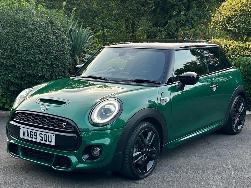 Green Used 2019 Mini Cooper S Hatch Hatchback | £17,290 (Expensive) - Image 1/4
