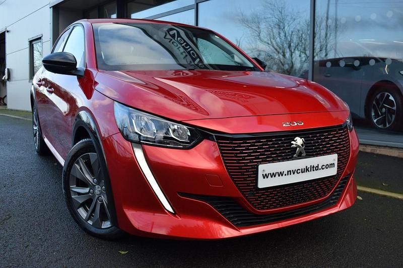 Red Used 2023 Peugeot e-208 Allure+ Hatchback | £12,385 (Good price) - Image 1/4