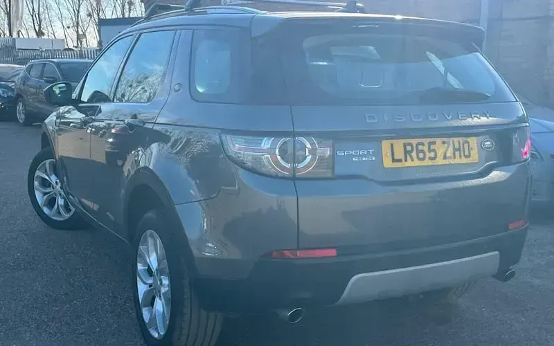 Used Land Rover Discovery Sport HSE 179 HP (131 kW) 2015 Grey SUV