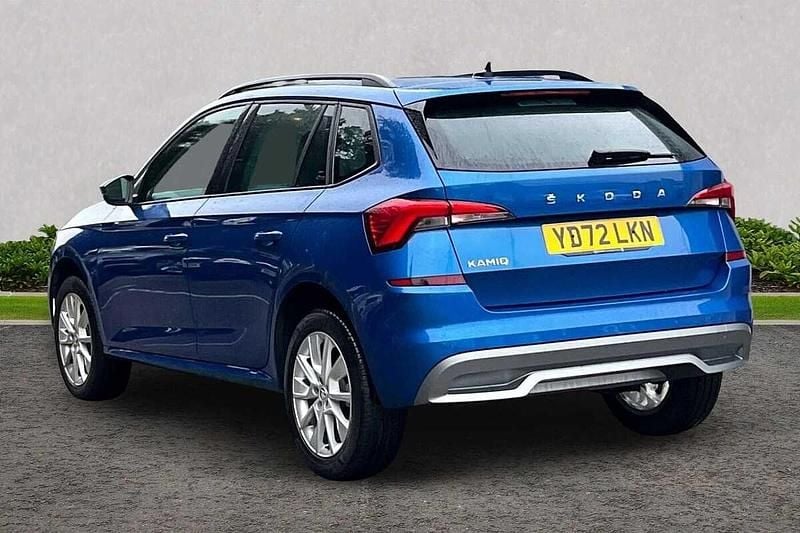 Used Skoda 110 R SE Drive 81 HP (59 kW) 2023 Race blue metallic Estate