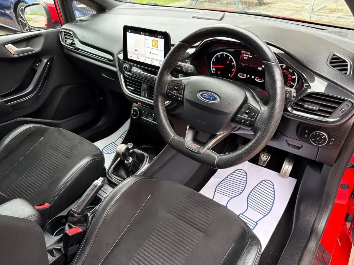 Używany Ford Fiesta ST 200 KM (147 kW) 2018 Czerwony Hatchback