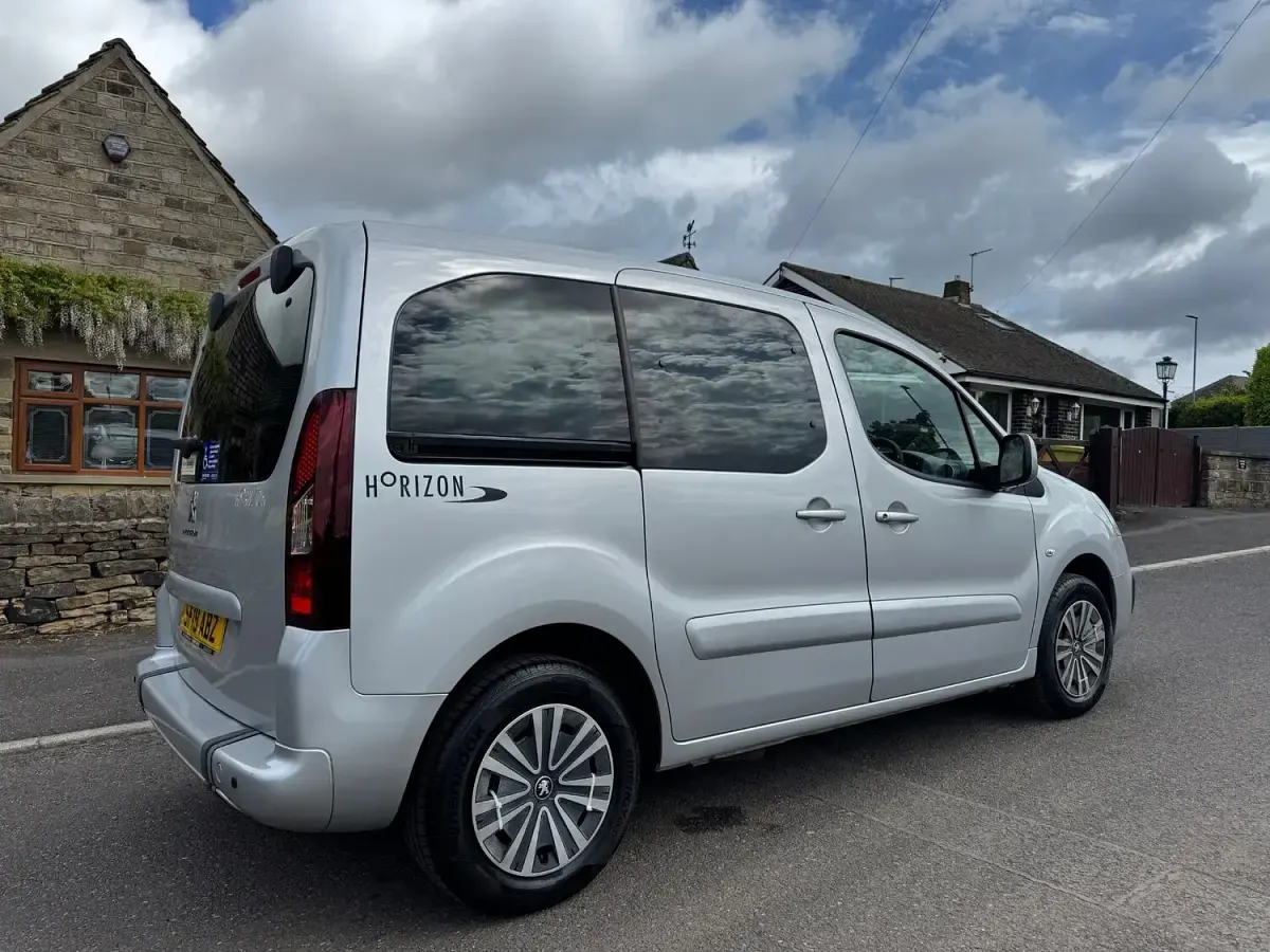 Used Peugeot Partner Allure 2019 Silver MPV