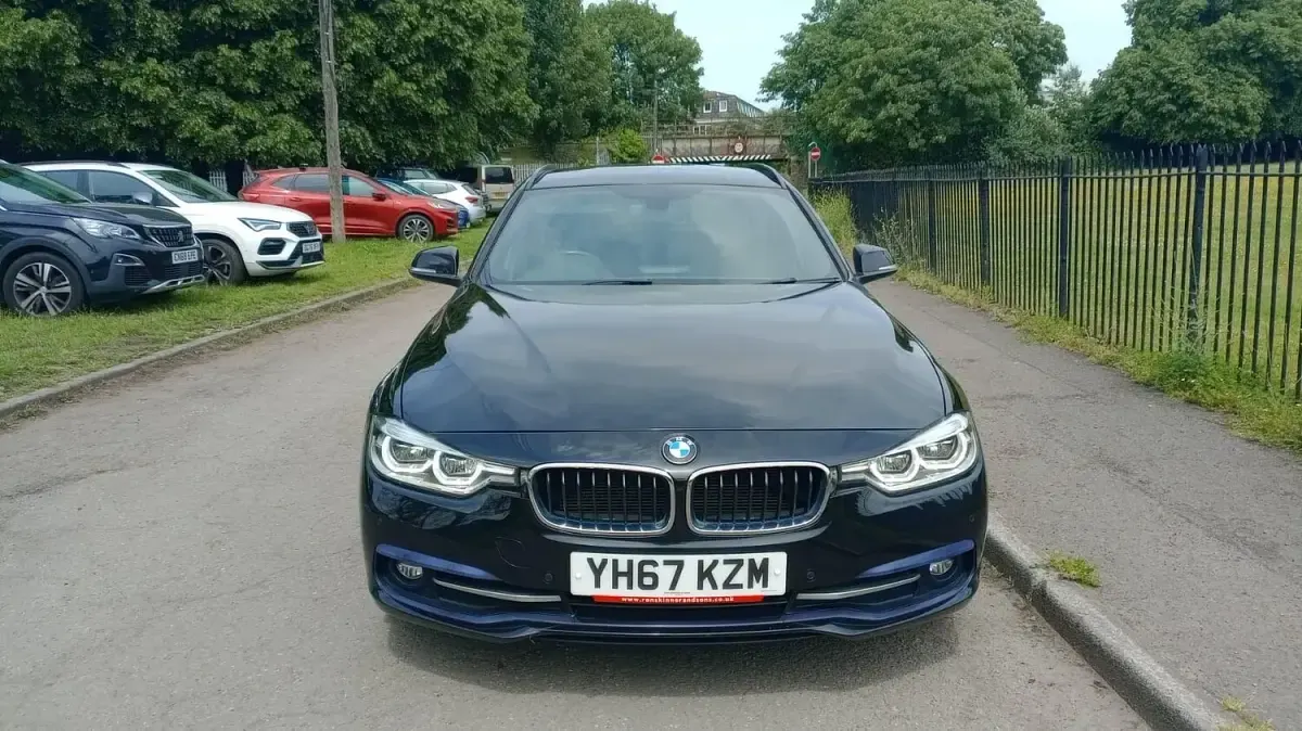 Used BMW 320 Sport Line 2017 Black Estate