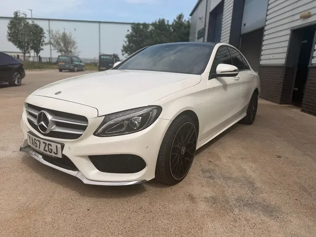 Used Mercedes C220 AMG line 2018 White Sedan
