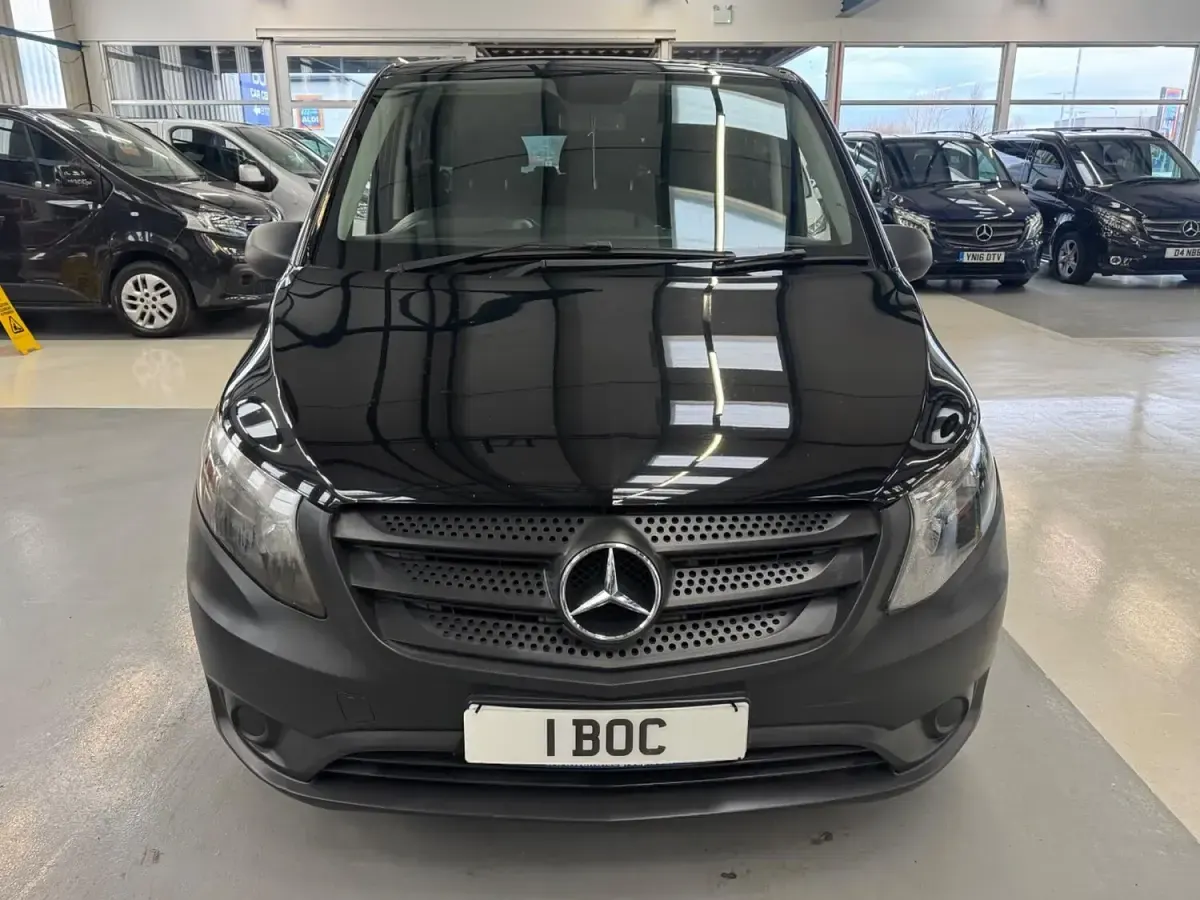 Used Mercedes Vito 134 HP (98 kW) 2018 Black Van