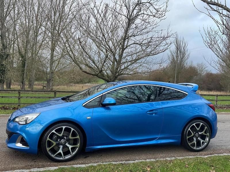 Used Vauxhall Astra GTC S 2013 Blue Hatchback