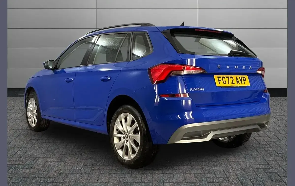 Used Skoda Kamiq SE 108 HP (79 kW) 2022 Blue SUV