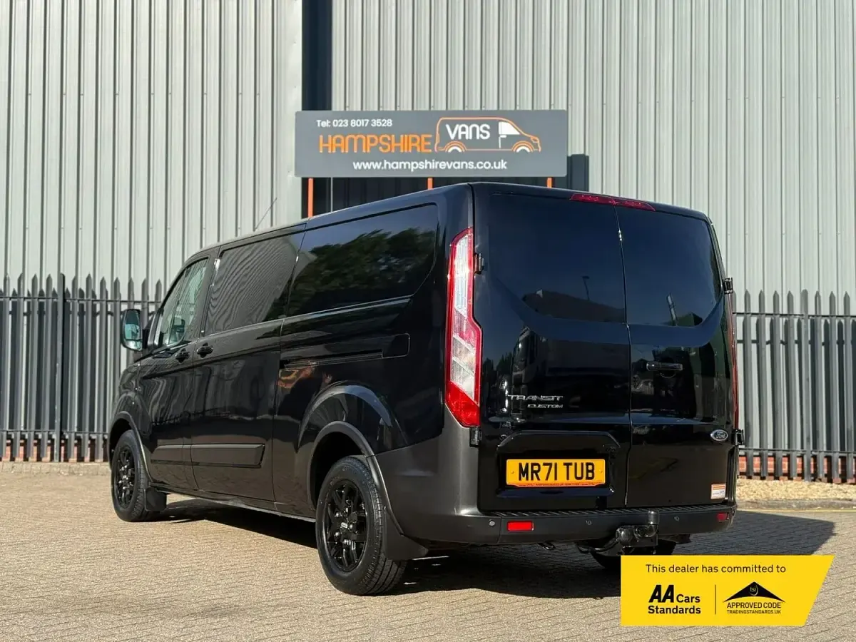 Used Ford Transit Custom S 170 HP (125 kW) 2021 Black Van