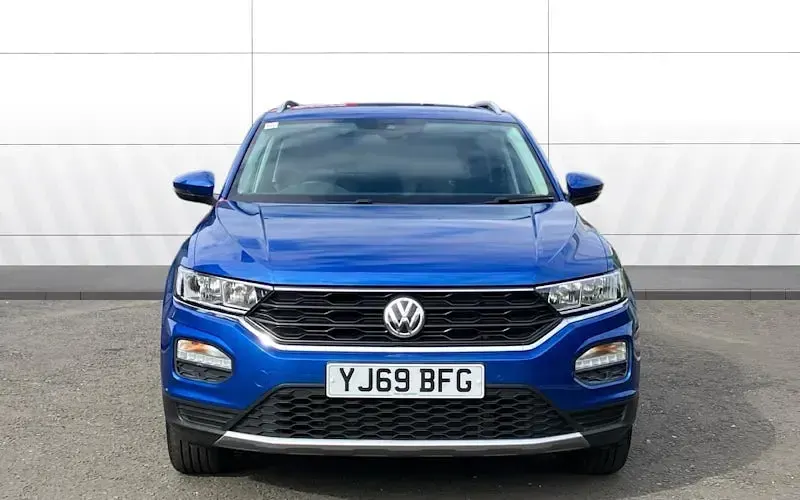 Used VW T-Roc SE 150 HP (110 kW) 2020 Blue SUV