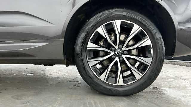 Used Volvo XC60 Plus 197 HP (144 kW) 2023 SUV